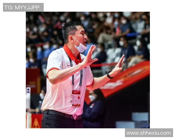 中国蓝男篮队迎战黎巴嫩全力争胜展现团队实力与拼搏精神