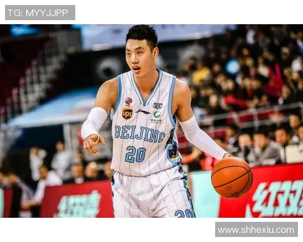 翟晓川的篮球之路：从青涩少年到职业明星的成长历程与心路历程