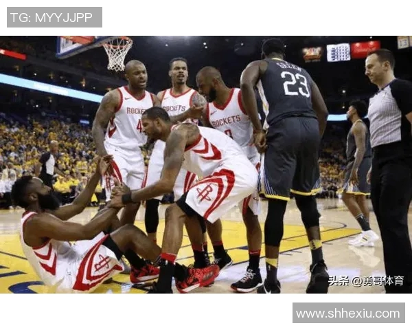 2015年勇士与火箭激战回顾精彩录像重温经典对决瞬间