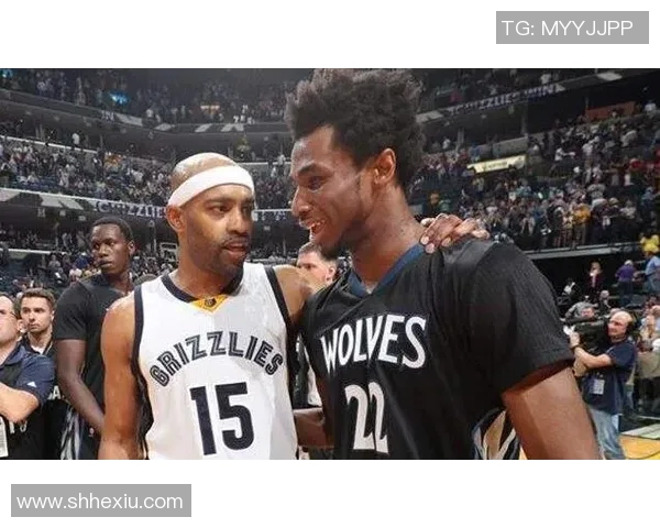 德阿隆福克斯领衔新一代篮球明星的崛起与挑战 德阿隆福克斯领衔新一代篮球明星的崛起与挑战