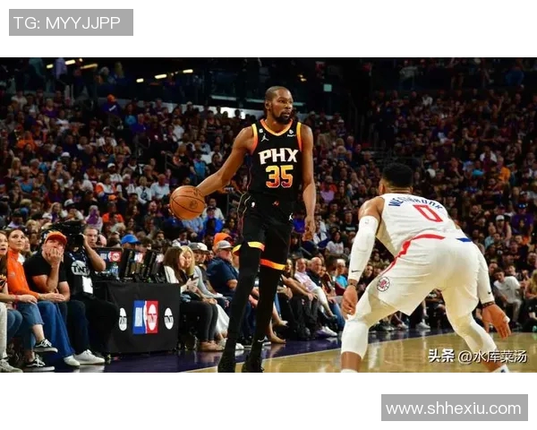 湖人勇士12年对决回顾：传奇交锋与篮球盛宴的精彩瞬间