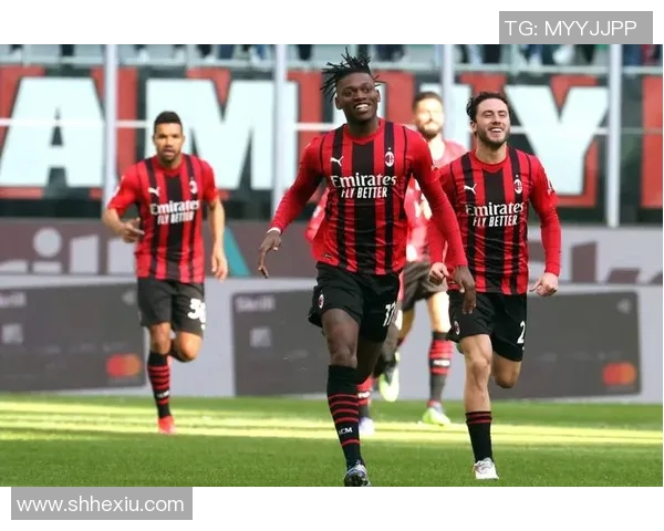 卡利亚里与米兰激战正酣比分悬念引发球迷热议