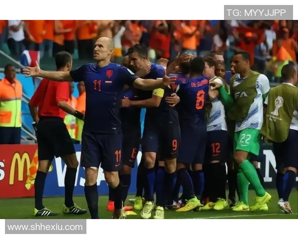 西班牙与荷兰2014世界杯精彩对决直播回顾与分析