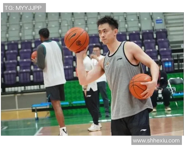 辽宁队与福建队常规赛精彩对决展现篮球魅力与团队精神